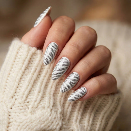 Tendenze Nail Art Natale e Capodanno Inverno 2025/2026: Colori e Ispirazioni