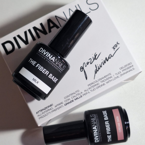 Fiber Base: la rivoluzione per unghie perfette e resistenti che ogni onicotecnica deve conoscere