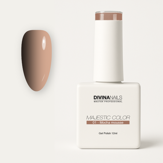 MAJESTIC COLOR - 01 MOCHA MOUSSE - Semipermanente per unghie da 12ml