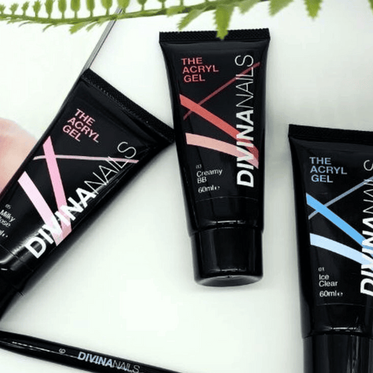 Ricostruzione con acryl gel: la soluzione ideale per una manicure naturale e duratura