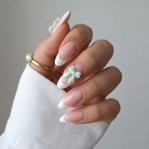 French Manicure Gel a Casa: Tutorial Completo per Principianti