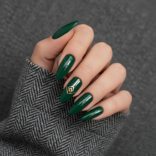 Tendenze Nail Art Inverno 2025/2026: Colori e Stili per la Stagione Fredda