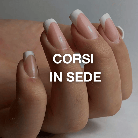 Corsi completi in sede Napoli per ricostruzione unghie per onicotecniche