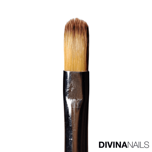 N98619N6 - N. 6 - Pennello professionale per modellare con precisione il gel fino al bordo dell'unghia