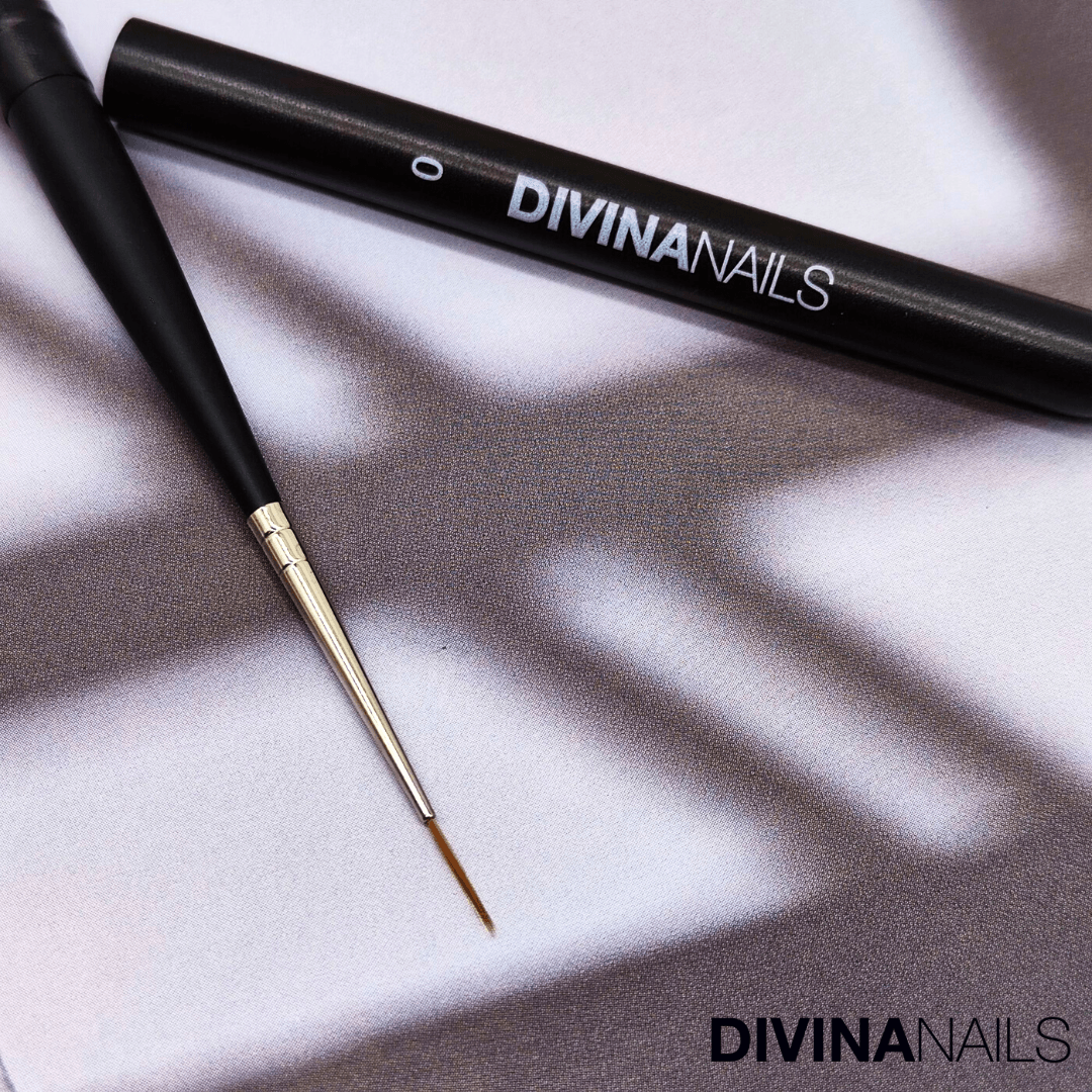 N46490 - N. 0 - Pennello professionale per Nail Art Line Fine con setole Kolinsky - Divina Nails