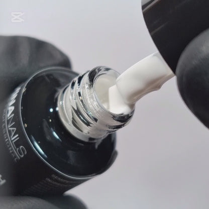 THE GEL POLISH - 01 SOFT WHITE - Semipermanente per unghie da 8ml