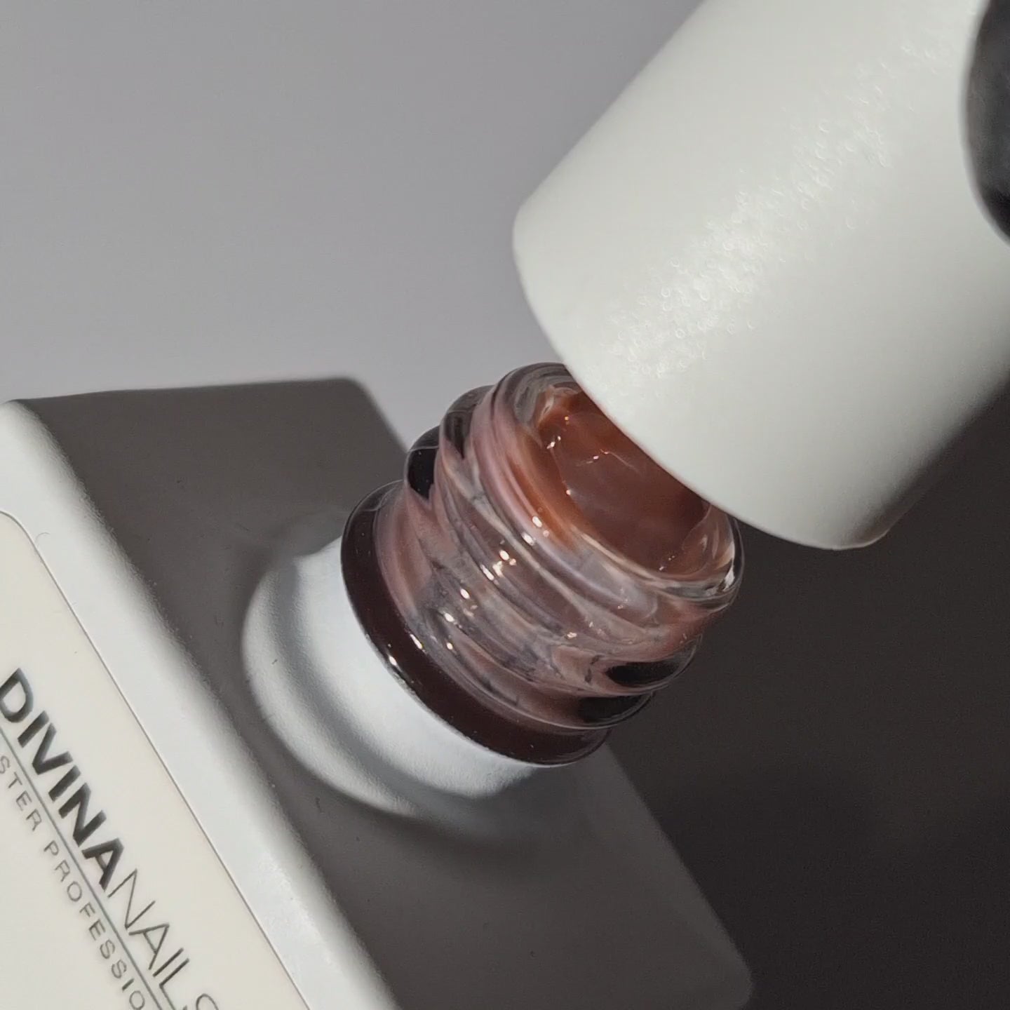 MAJESTIC COLOR - 05 MAUVE - Semipermanente per unghie da 12ml